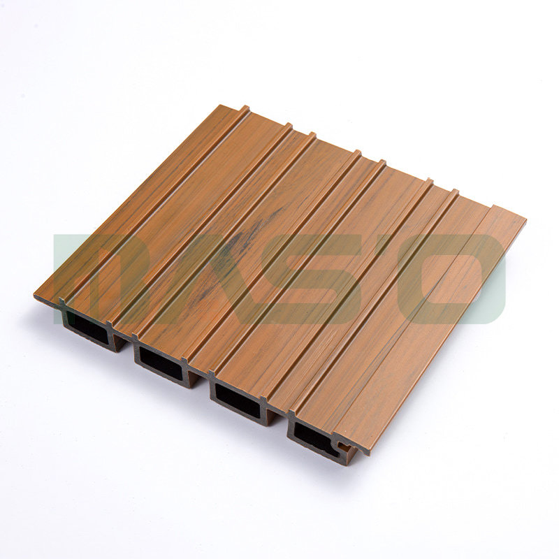 هل يمتص الخشب الصوت؟ أفضل الألواح ودليل عزل الصوت بنفسك